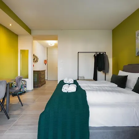 Monolocale Con Terrazzo Vista Via Cassarinetta 7 By Lr