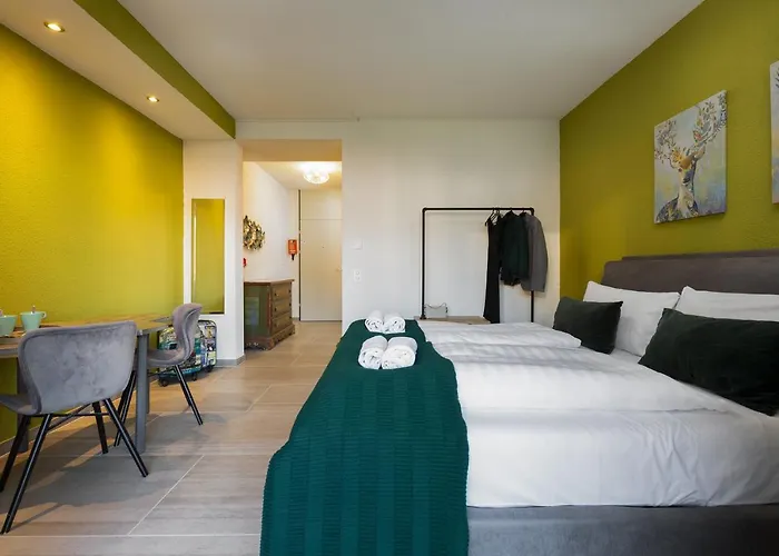 Monolocale Con Terrazzo Vista Via Cassarinetta 7 By Lr